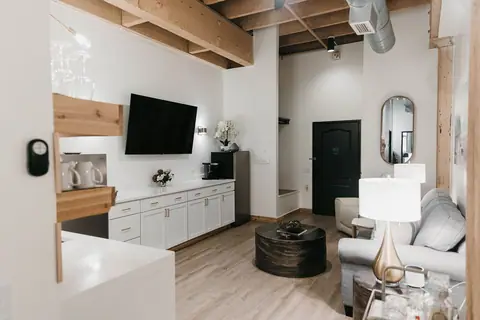 Dockside Suites photo 100