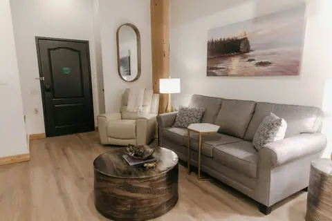 Dockside Suite 1 photo 4