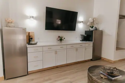 Dockside Suites photo 112