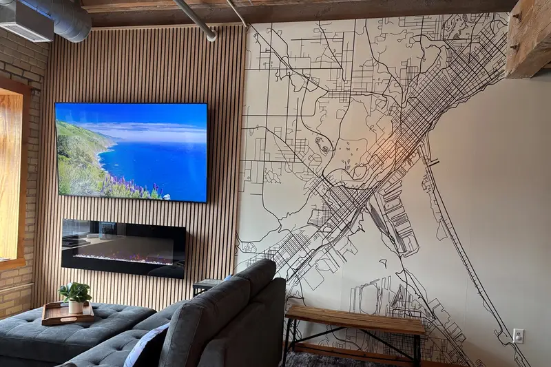 Captain's Quarters at The Brix in Canal Park, Duluth, photo 8